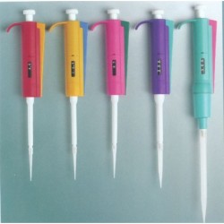 Пипетка-дозатор 20-200мкл Color