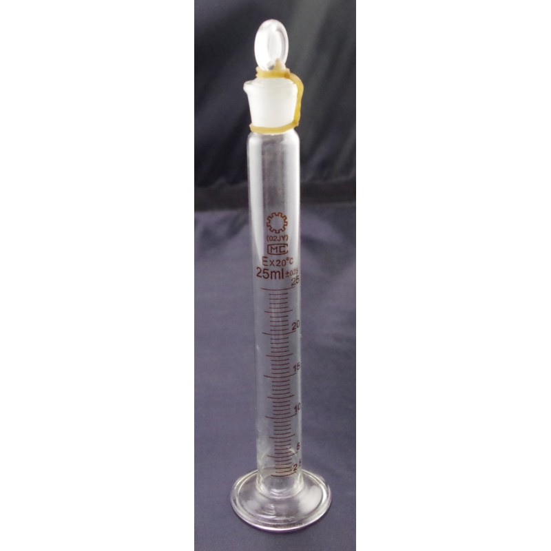 Цилиндр мерный 1-25-2 на стеклянном основании с носиком