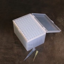 Наконечники 200мкл универсальные (стерильные) (уп-1штатив по 96шт)